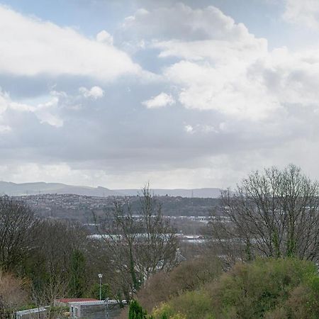 Parking, Garden, En-Suite & Tv'S In All Rooms, Large Living Space Swansea Exterior photo