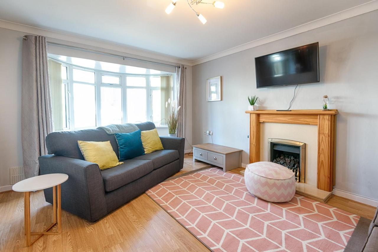 Parking, Garden, En-Suite & Tv'S In All Rooms, Large Living Space Swansea Exterior photo