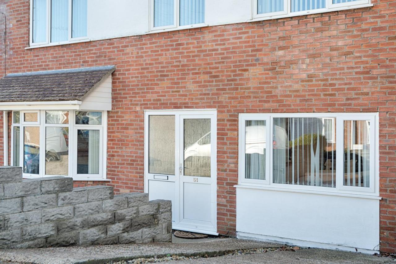 Parking, Garden, En-Suite & Tv'S In All Rooms, Large Living Space Swansea Exterior photo